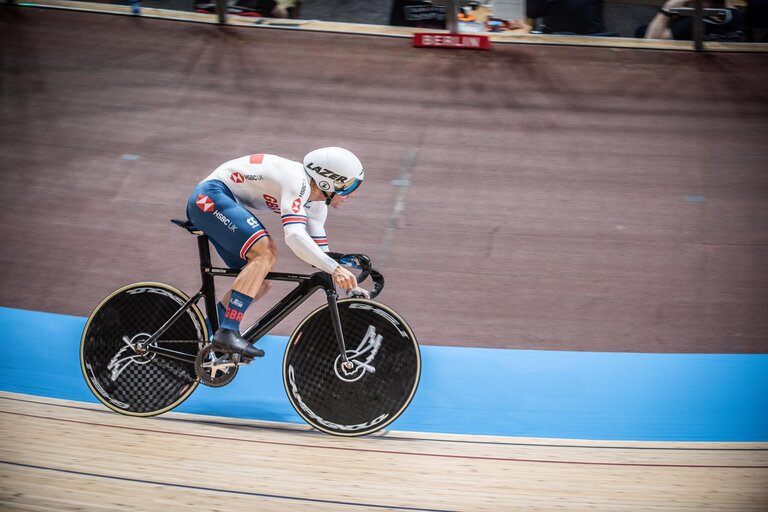 how to get into track cycling