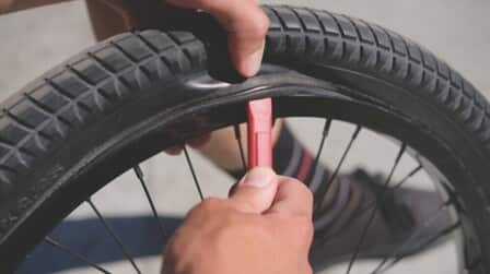How To Use Bike Tire Levers